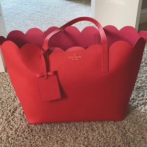 Kate Spade EUC Scalloped Poppy Red Tote